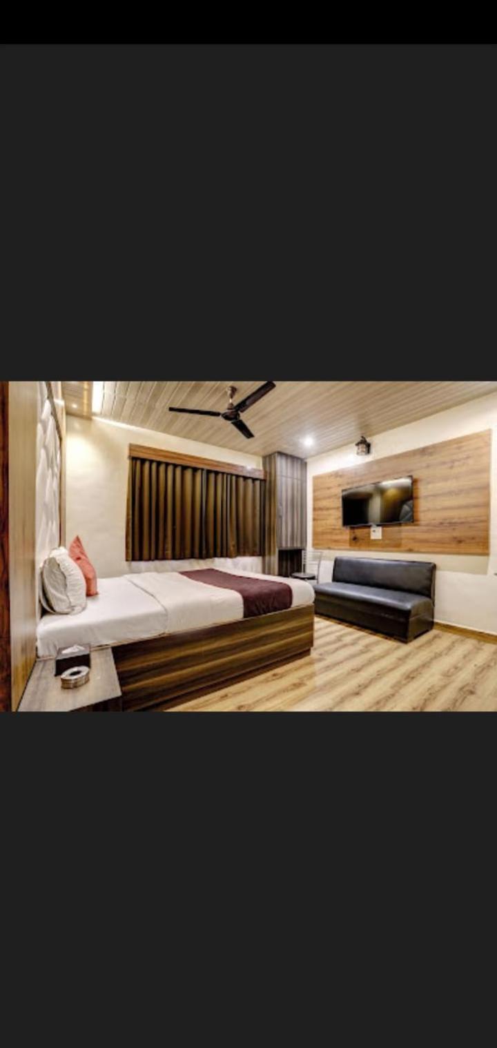 Hotel Green Park Bombay Exterior foto